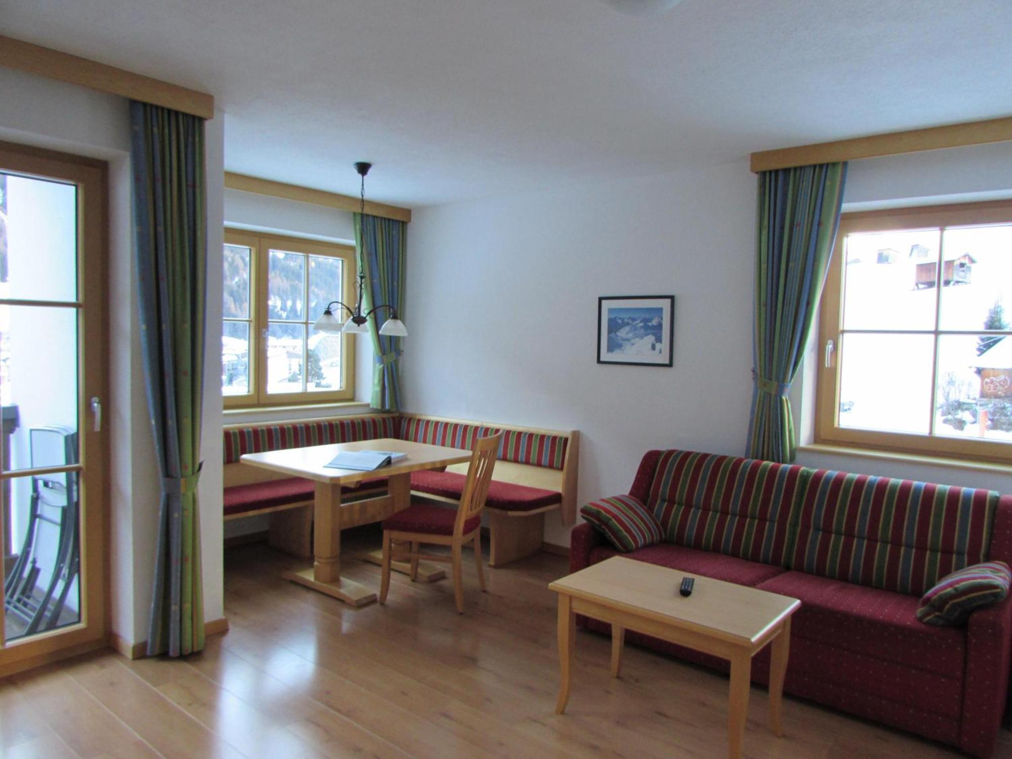 App./Pension Haus Wiesenheim Sankt Anton am Arlberg Buitenkant foto